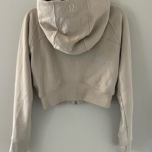 lululemon cropped scuba Mojave tan